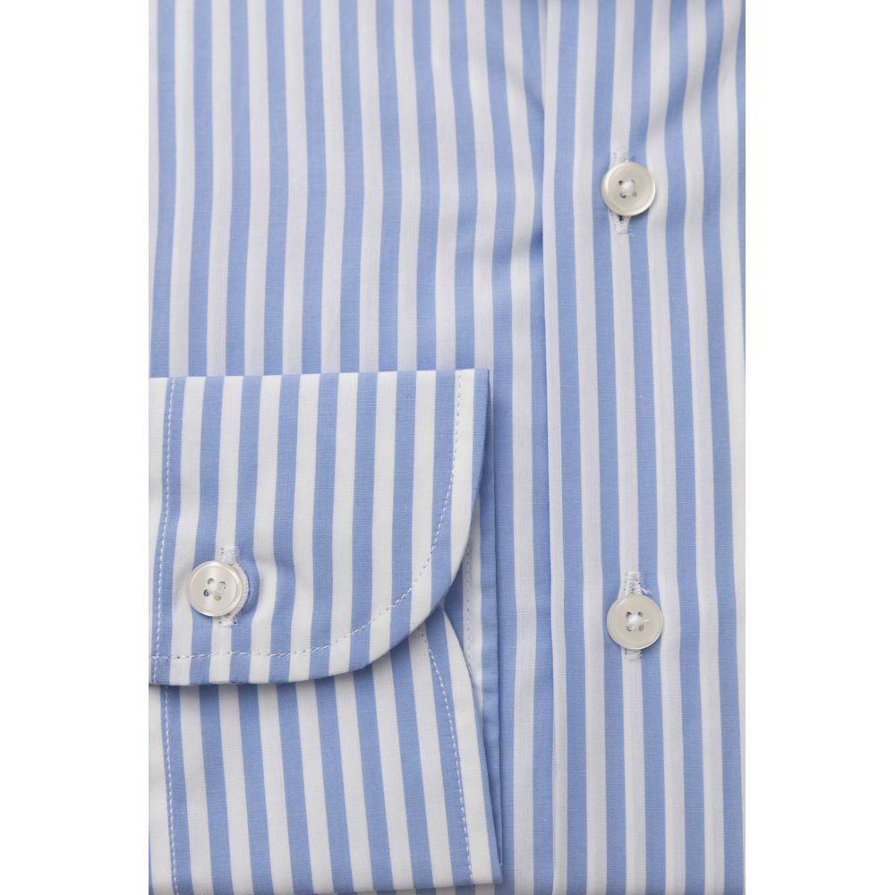 Camicia elegante azzurra con collo francese vestibilità  media